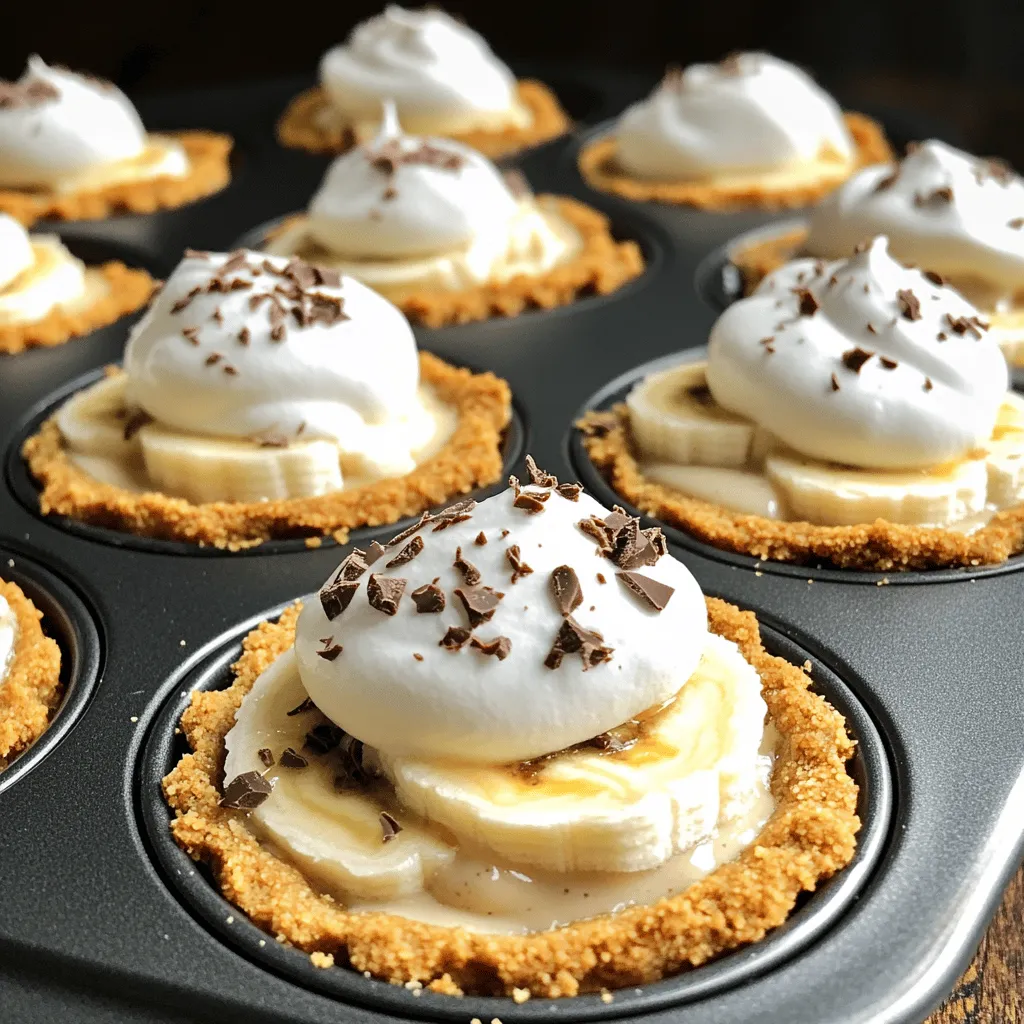 - 1 ½ Tassen zerbröselte Graham-Cracker (oder Kekse nach Wahl) - 1/4 Tasse Zucker - 1/2 Tasse geschmolzene Butter - 2 Bananen, in Scheiben geschnitten - 1 ½ Tassen Vanillepudding (fertig oder selbstgemacht)